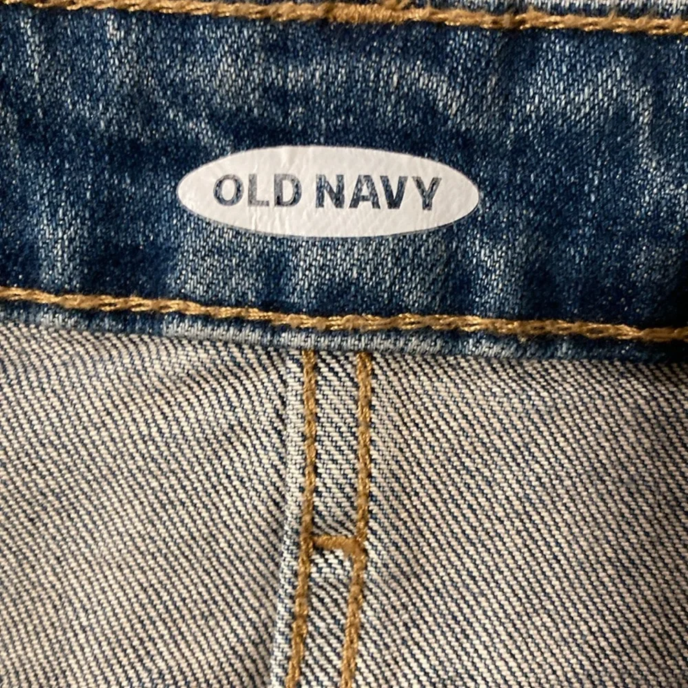 Old Navy High Waisted Cut-off‎ Jeans Distressed Light Wash Size 6 - Picture 4 of 5